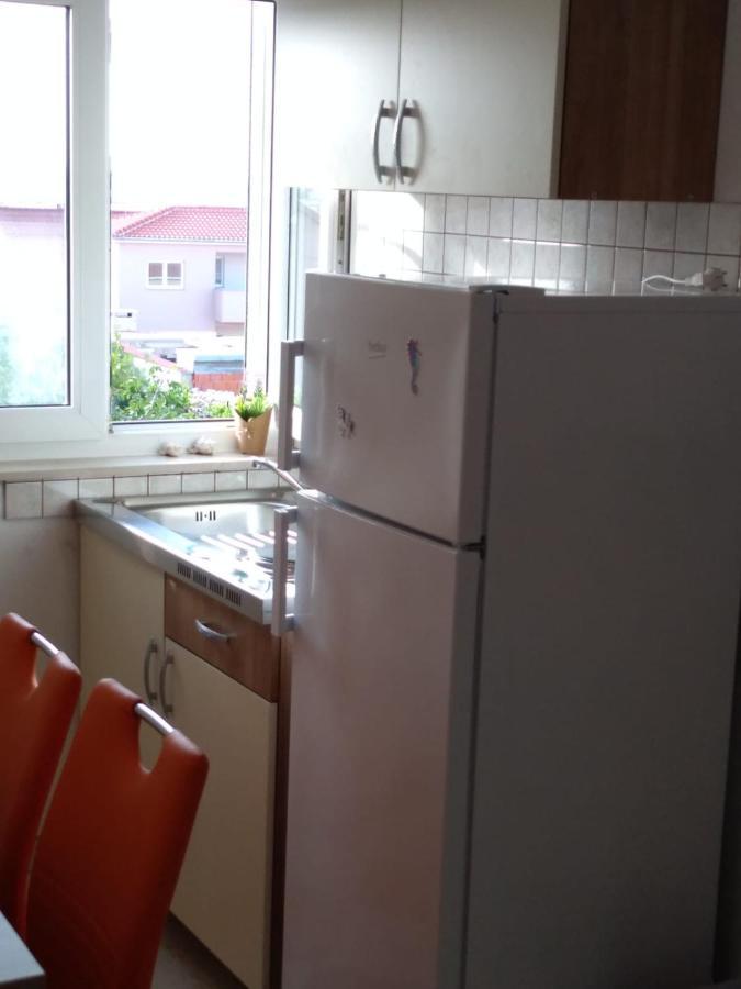 Midnight Apartment Razanac Luaran gambar